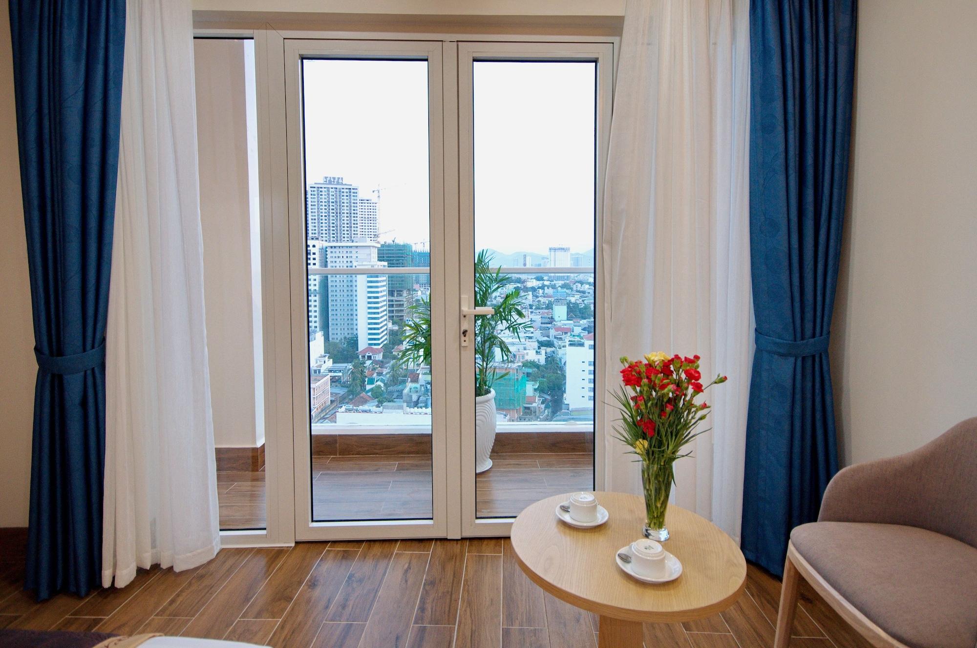 Gibson Hotel Нячанг Екстер'єр фото