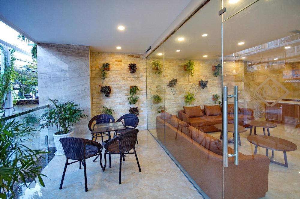 Gibson Hotel Нячанг Екстер'єр фото