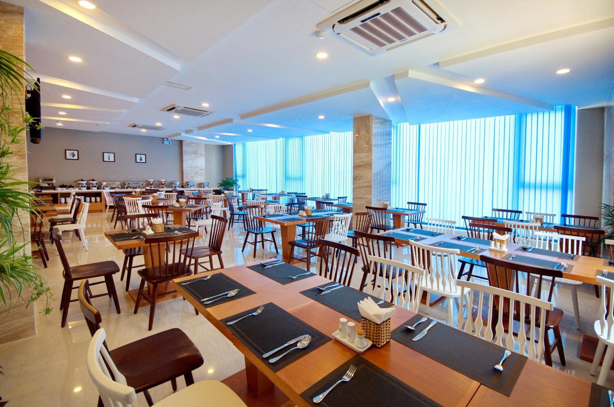 Gibson Hotel Нячанг Екстер'єр фото