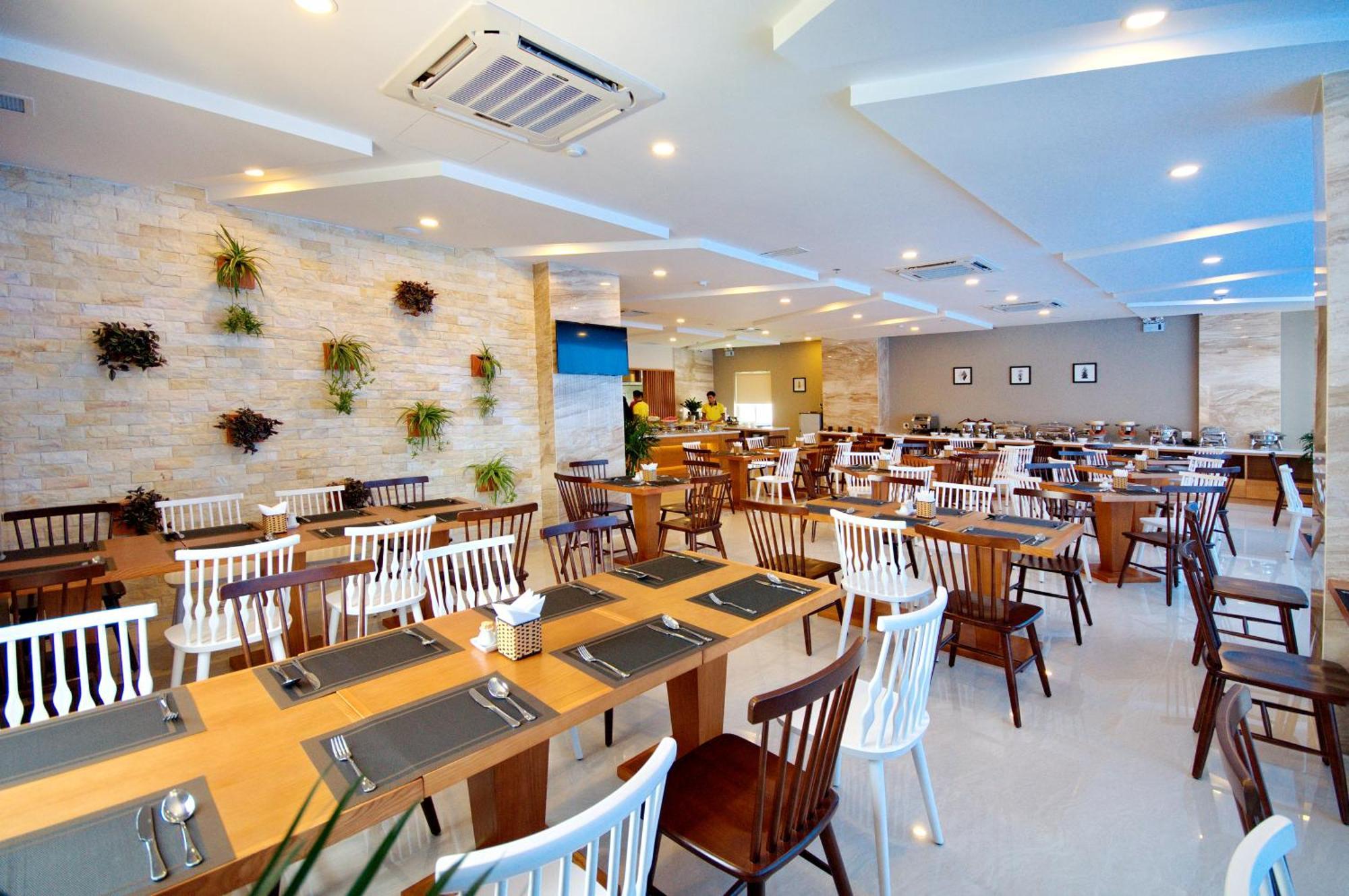 Gibson Hotel Нячанг Екстер'єр фото