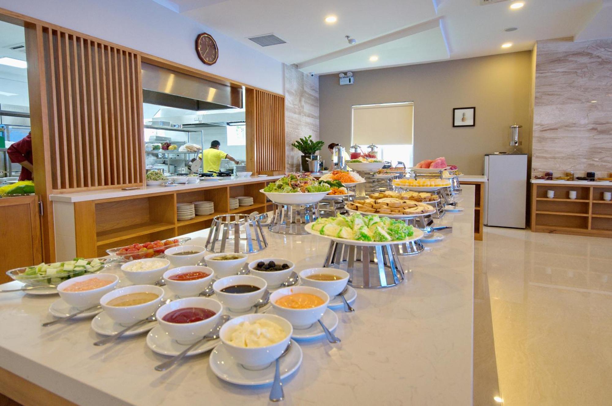 Gibson Hotel Нячанг Екстер'єр фото